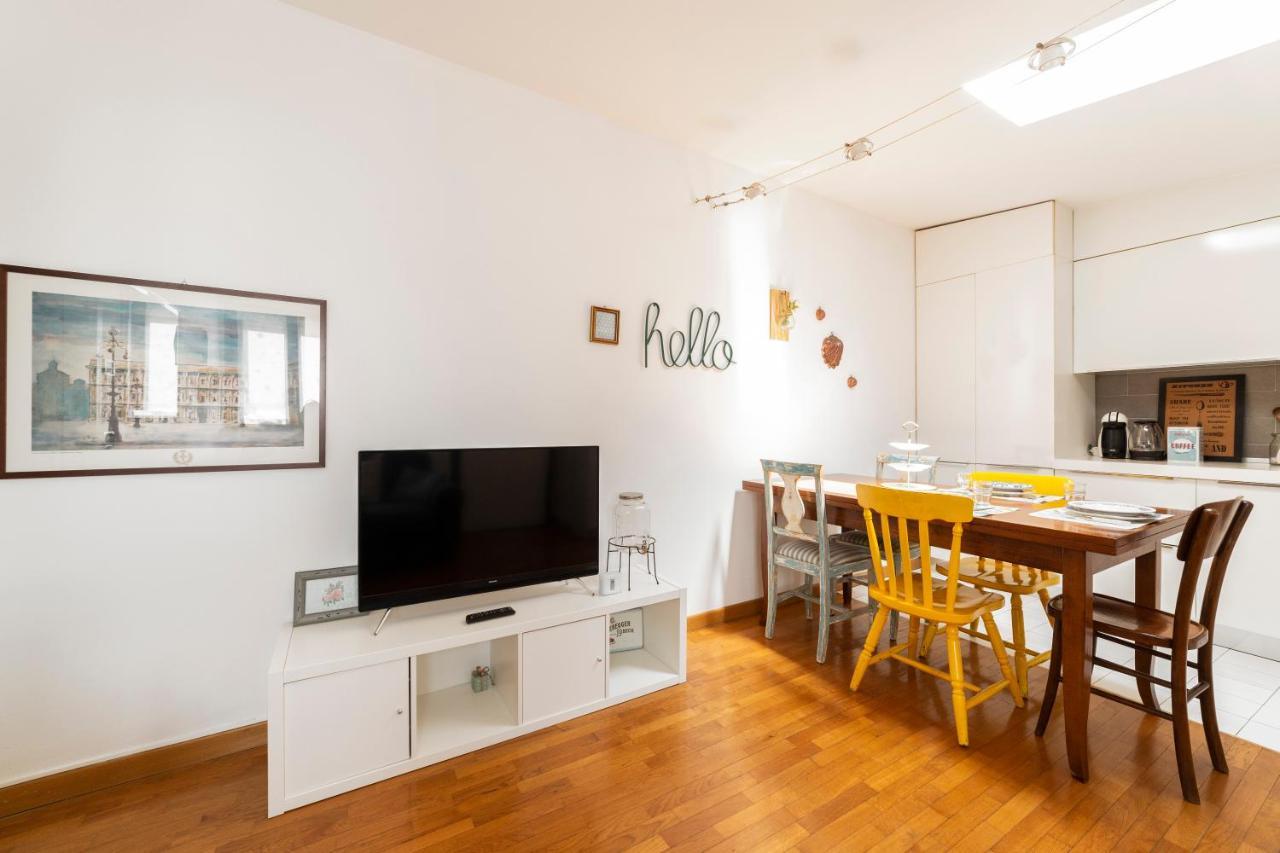 Porta Genova Balcony Apartment Милано Екстериор снимка
